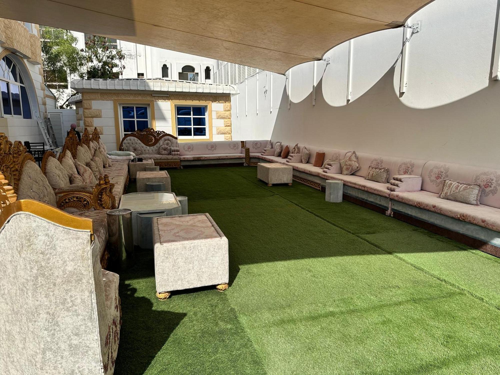 International Abu-Dhabi Hostel Villa Abu Dhabi Ngoại thất bức ảnh