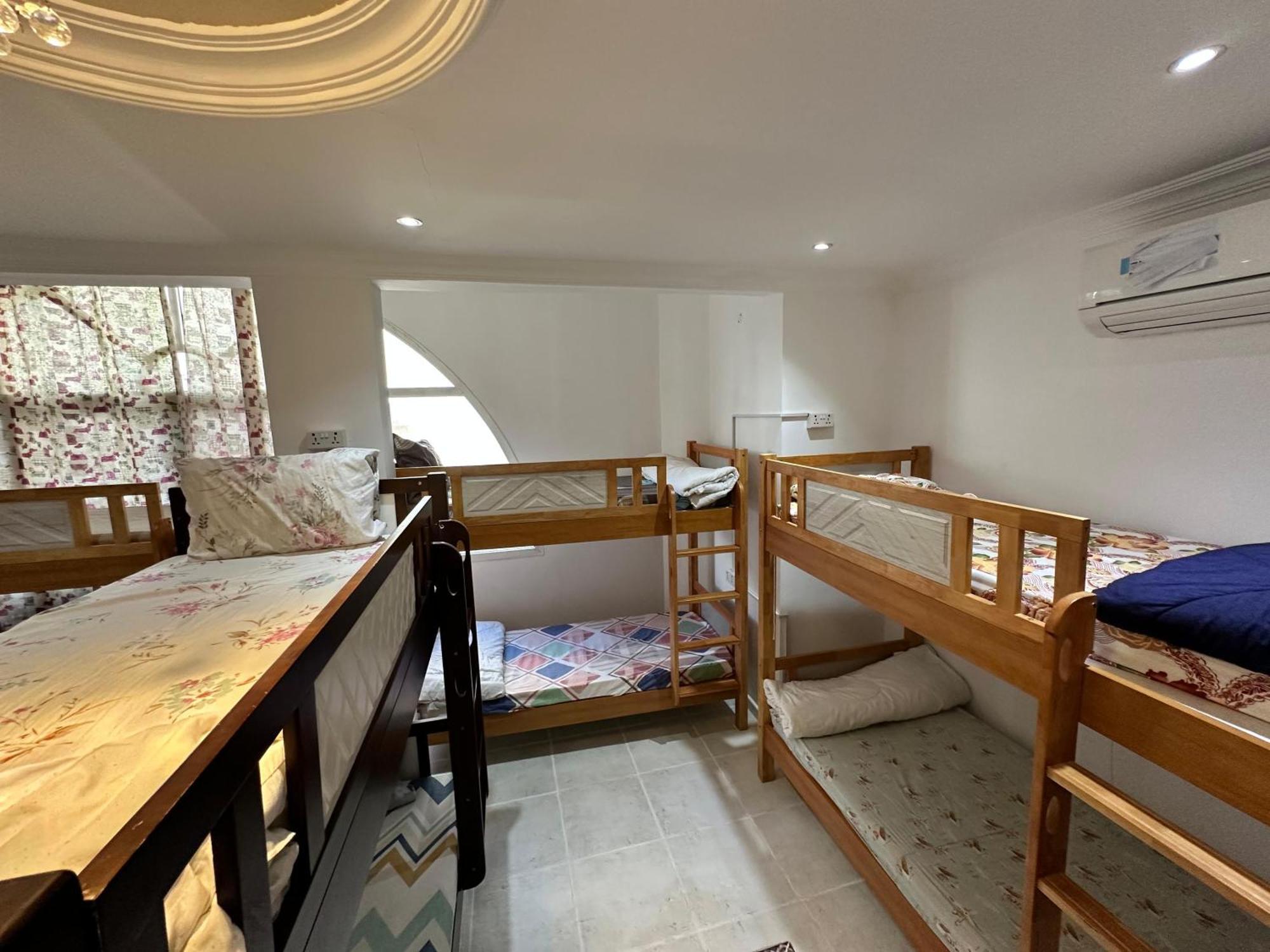 International Abu-Dhabi Hostel Villa Abu Dhabi Ngoại thất bức ảnh