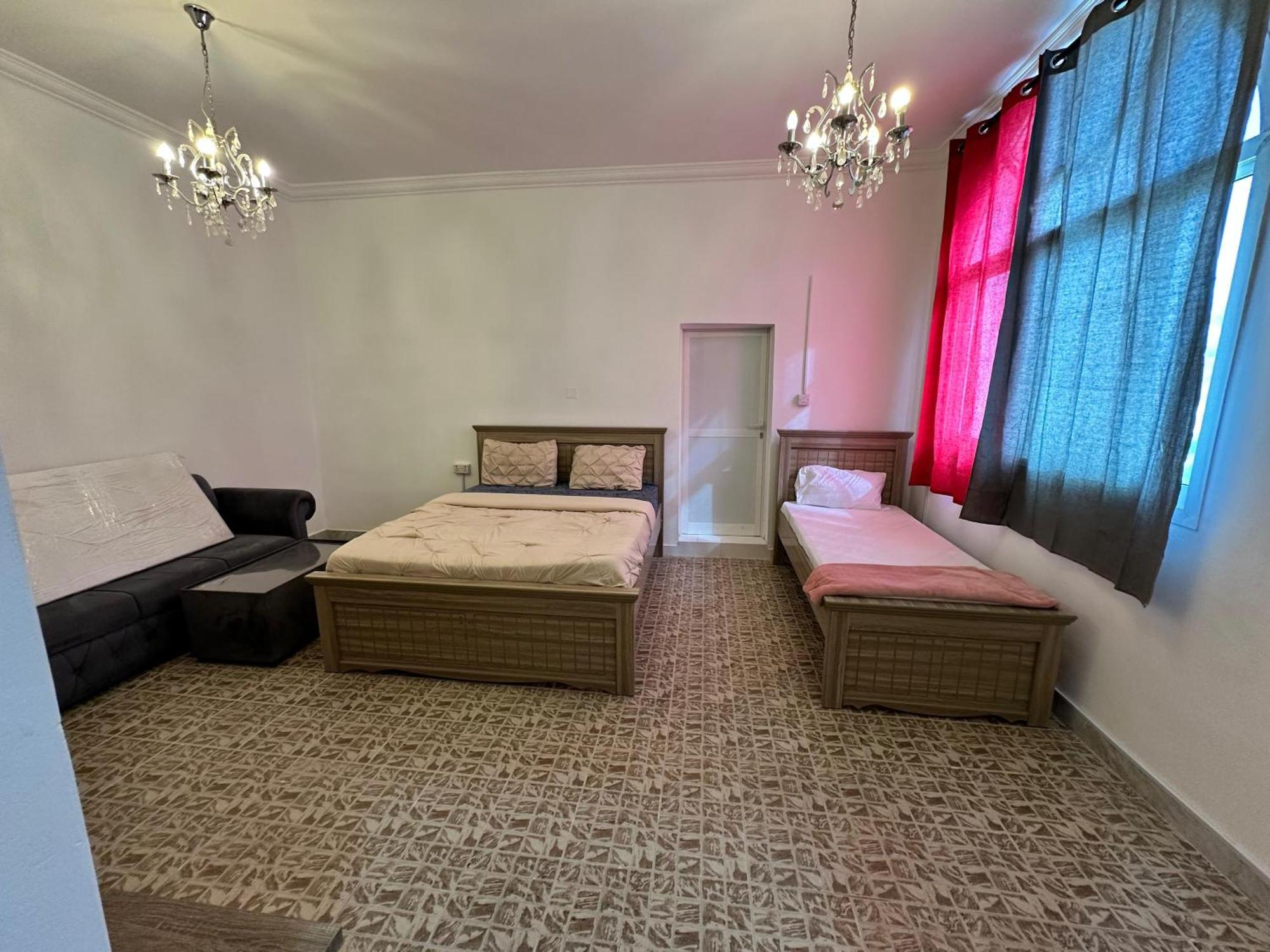 International Abu-Dhabi Hostel Villa Abu Dhabi Ngoại thất bức ảnh