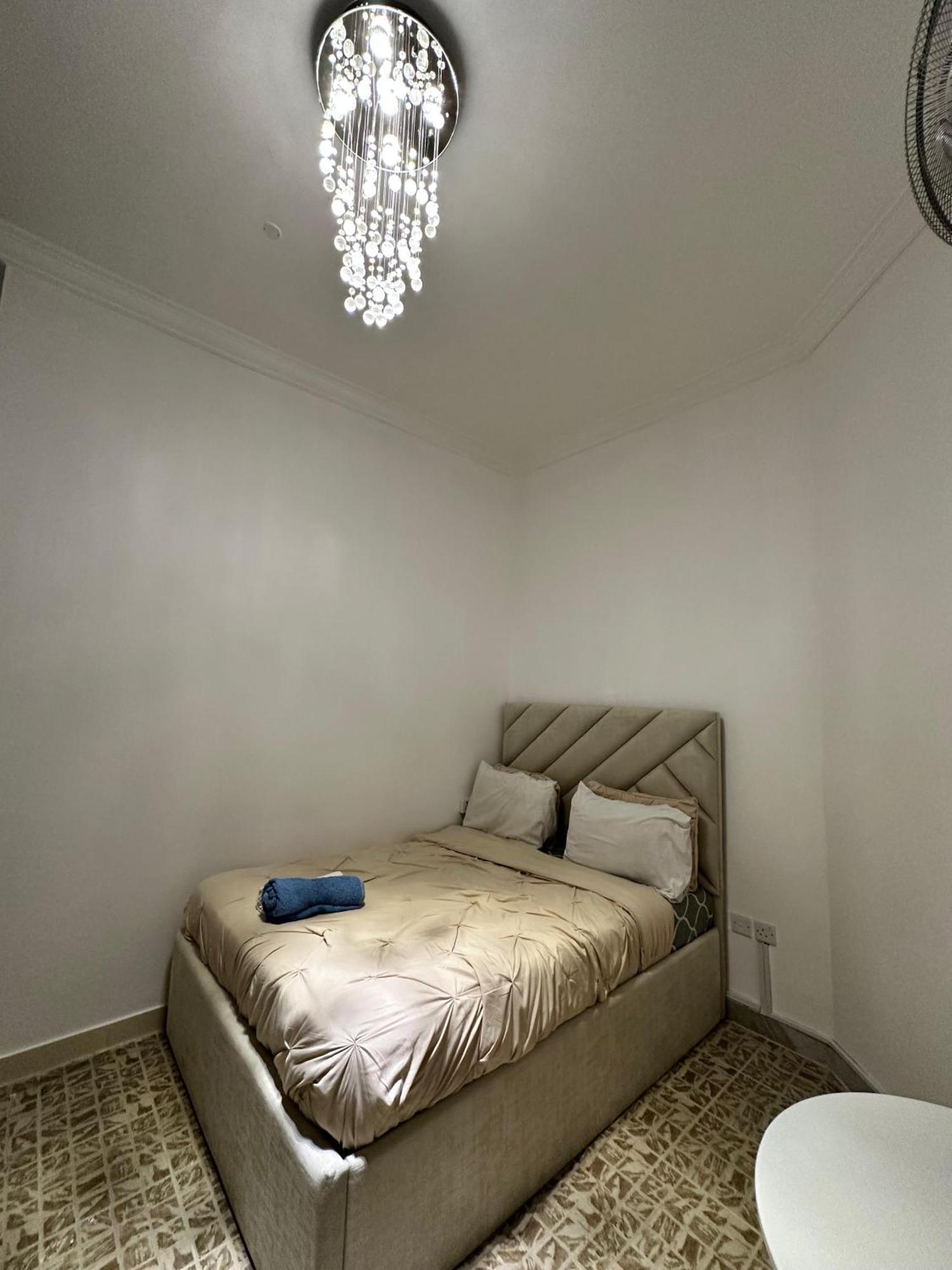 International Abu-Dhabi Hostel Villa Abu Dhabi Ngoại thất bức ảnh