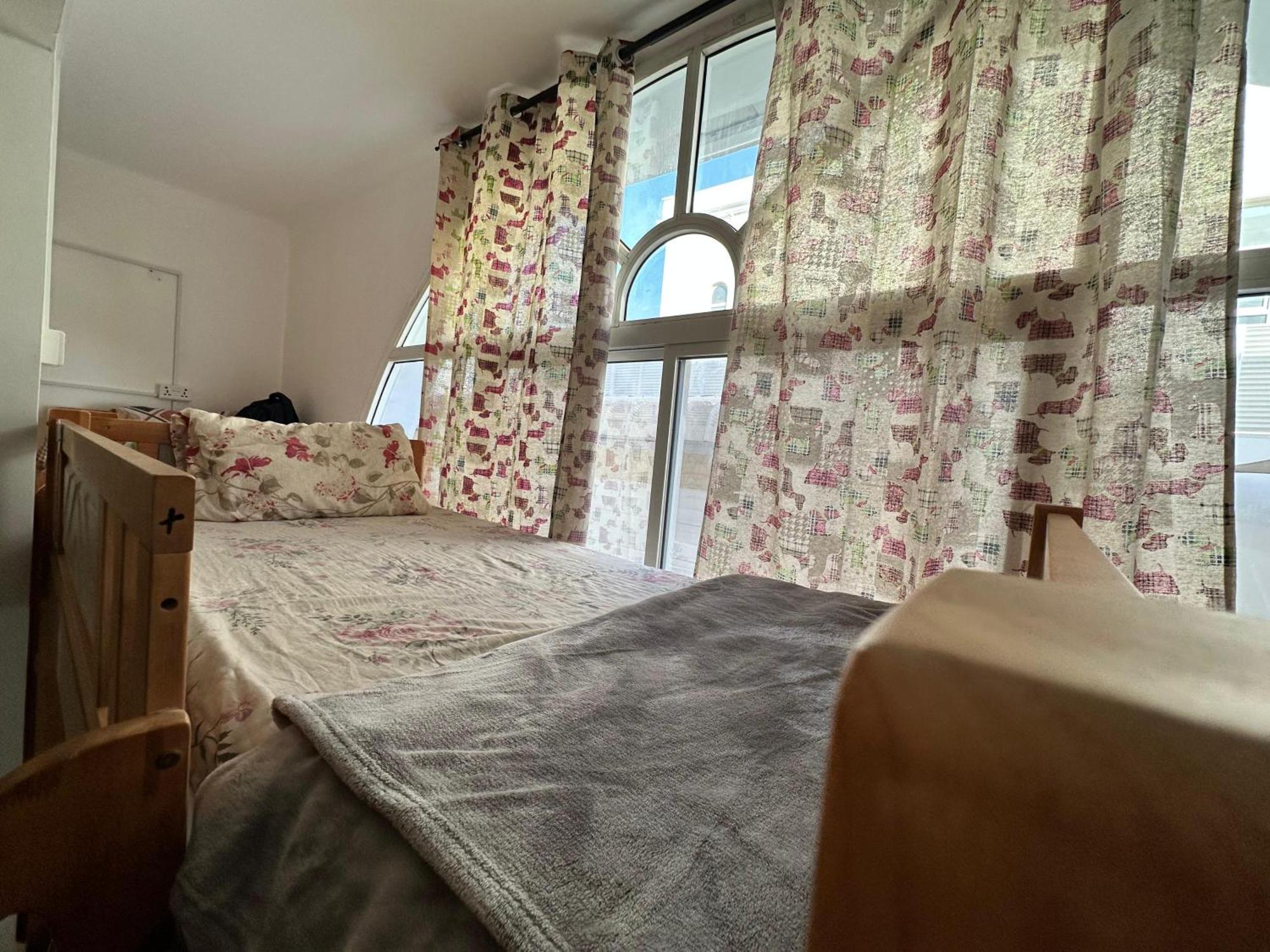 International Abu-Dhabi Hostel Villa Abu Dhabi Ngoại thất bức ảnh