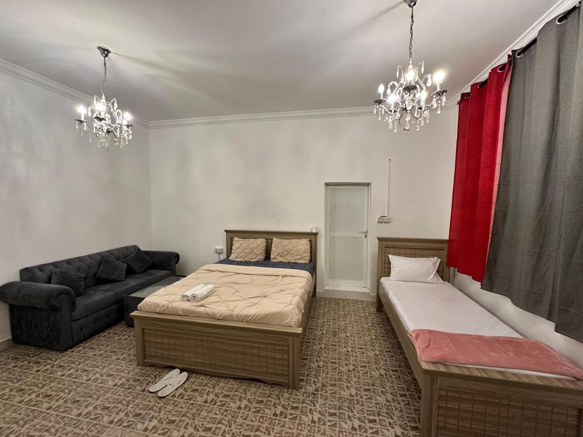 International Abu-Dhabi Hostel Villa Abu Dhabi Ngoại thất bức ảnh