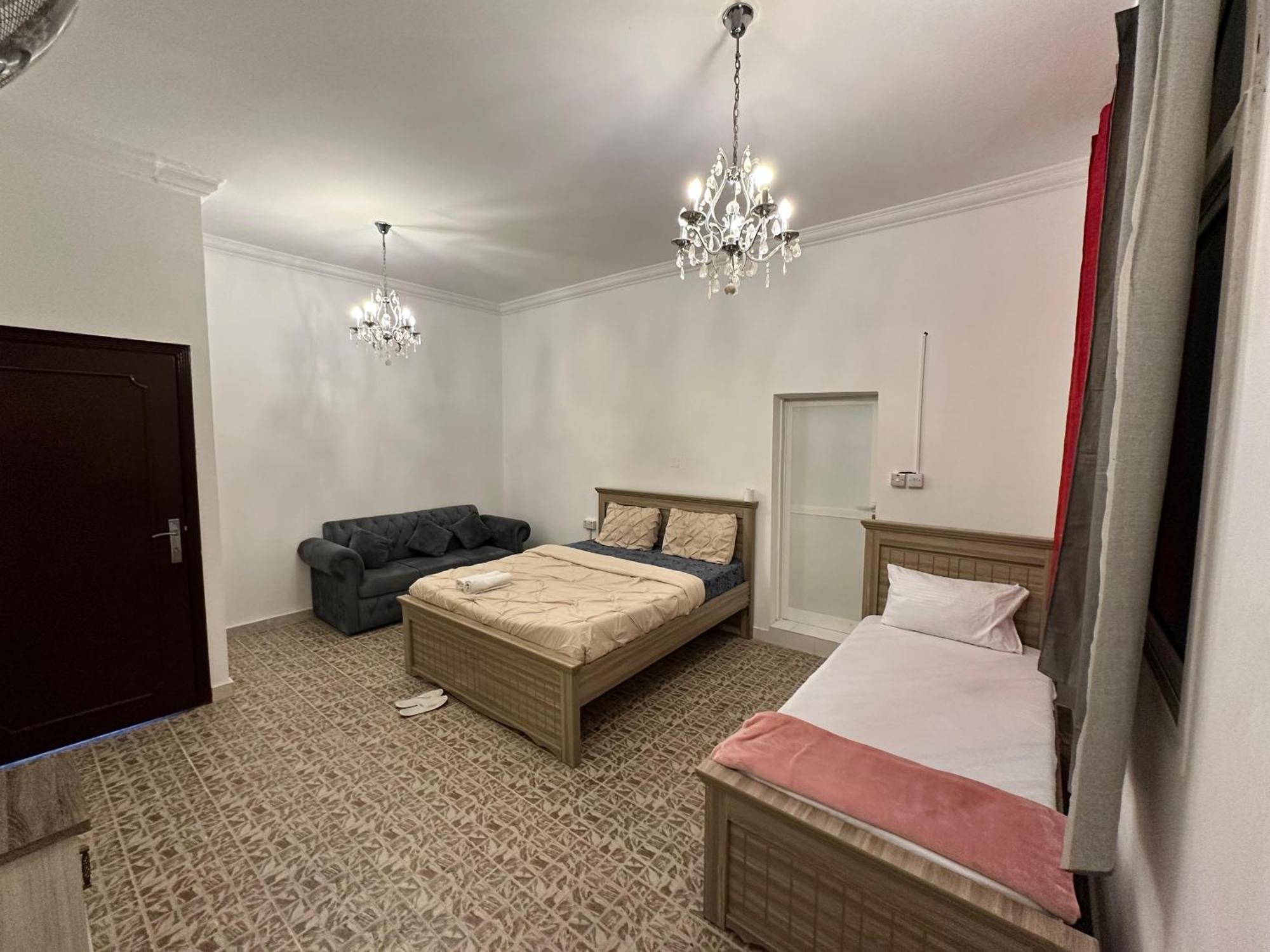 International Abu-Dhabi Hostel Villa Abu Dhabi Ngoại thất bức ảnh