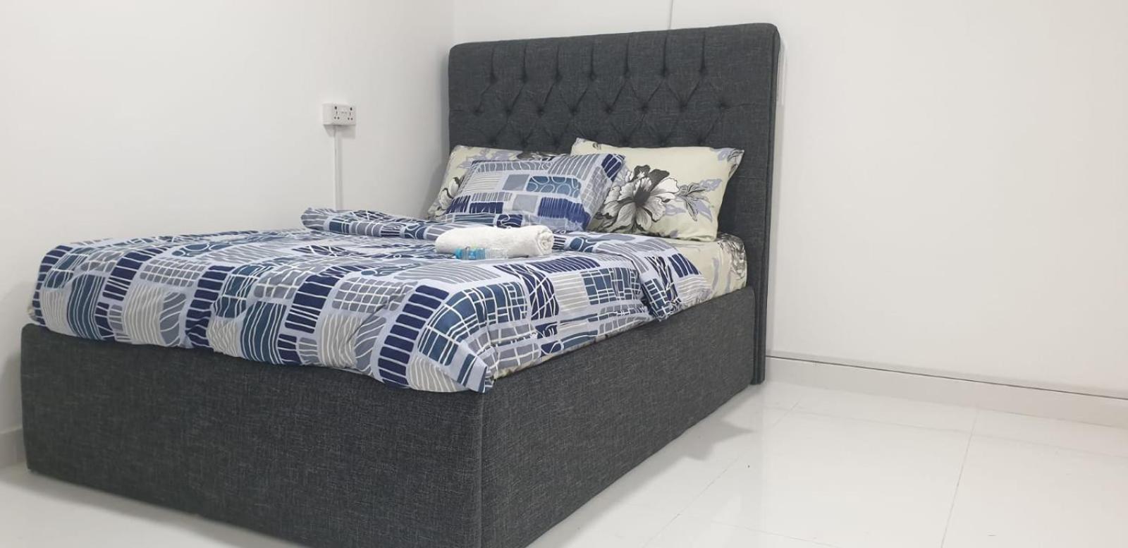 International Abu-Dhabi Hostel Villa Abu Dhabi Ngoại thất bức ảnh