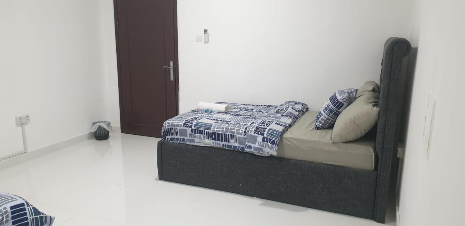 International Abu-Dhabi Hostel Villa Abu Dhabi Ngoại thất bức ảnh