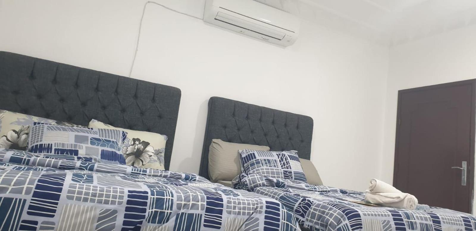 International Abu-Dhabi Hostel Villa Abu Dhabi Ngoại thất bức ảnh